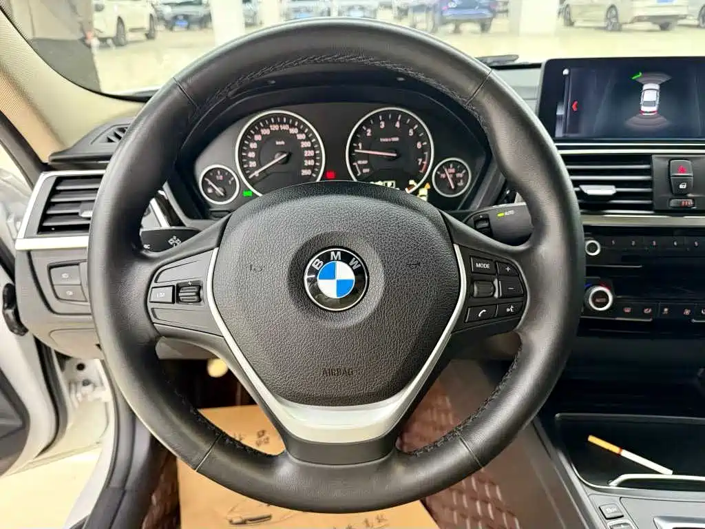 BMW 3 Series — миниатюра 7