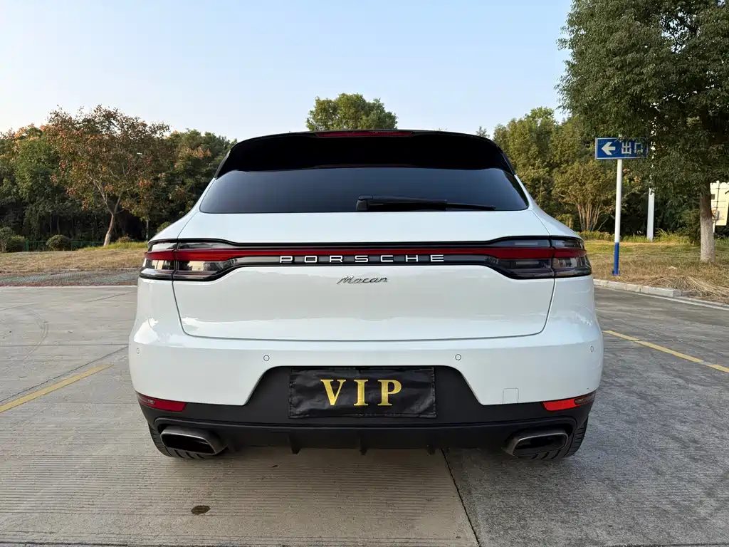 Porsche Macan — миниатюра 12