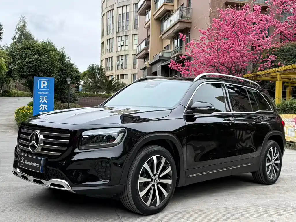 Mercedes-Benz GLB 2025