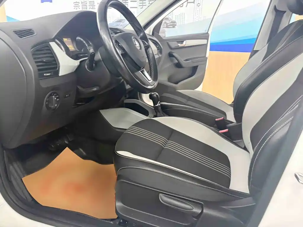 Skoda Fabia — миниатюра 10