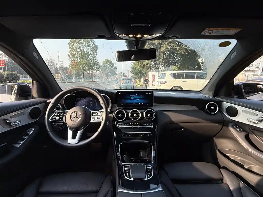 MERCEDES-BENZ GLC COUPE