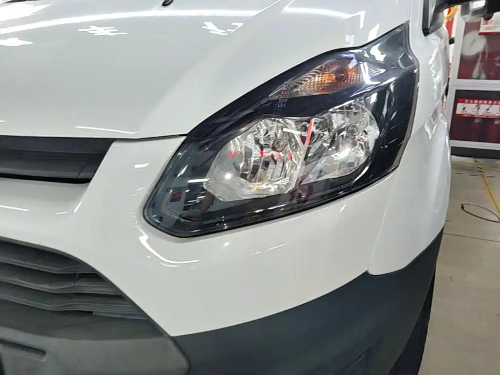 Ford Transit — миниатюра 24