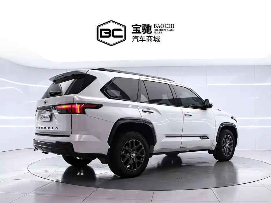 Toyota Sequoia — миниатюра 3