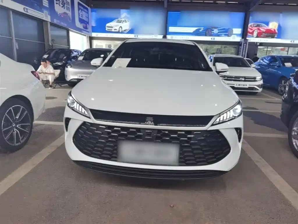 BYD Qin Plus PLUS 2025 DM-i Smart Drive 128KM