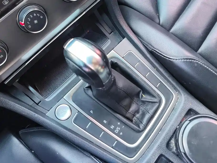 Volkswagen Golf — миниатюра 16
