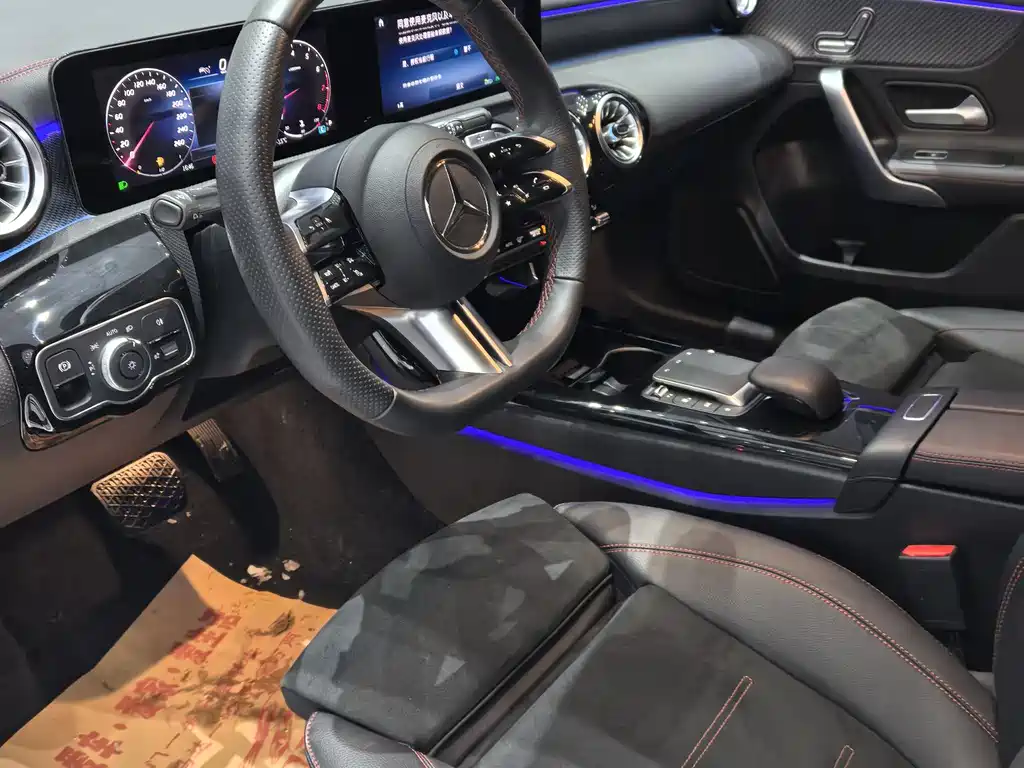 MERCEDES-BENZ A CLASS