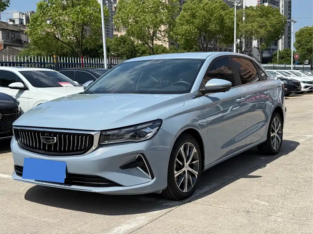 Geely Emgrand 2024