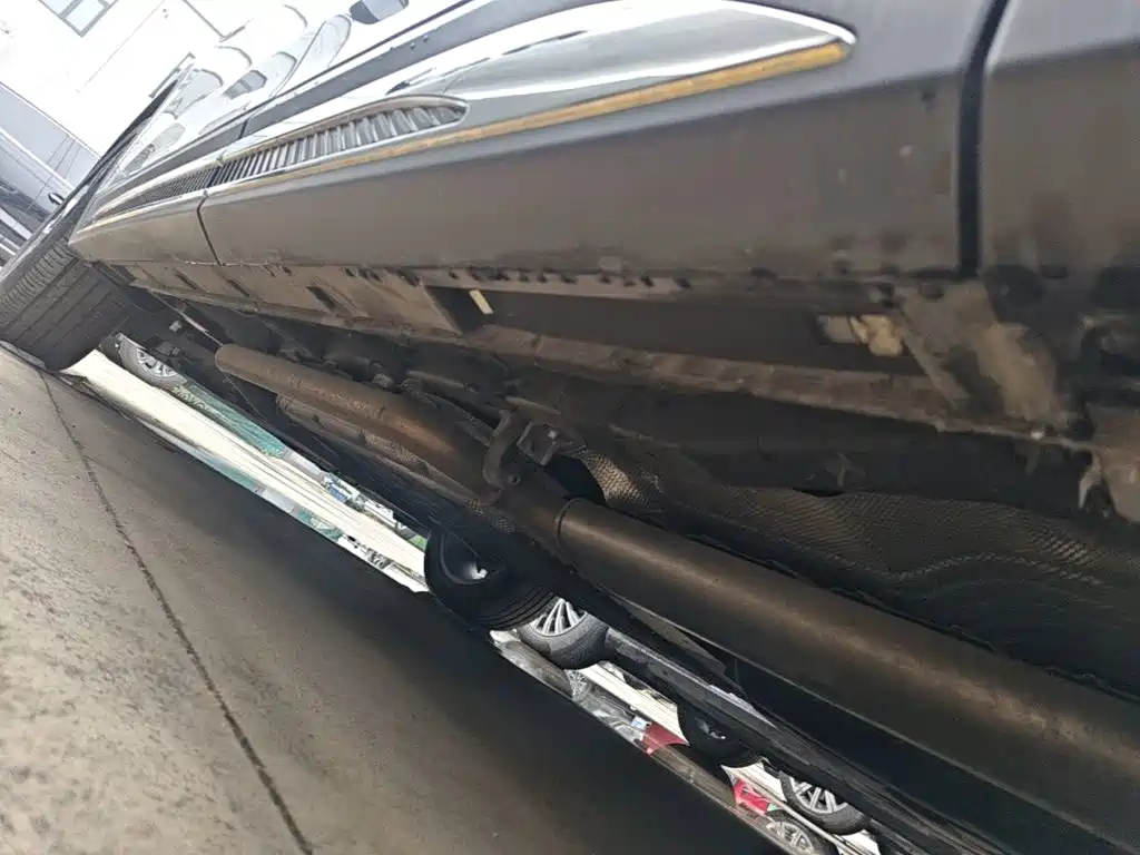 Hongqi Hongqi HS7 PHEV — миниатюра 21