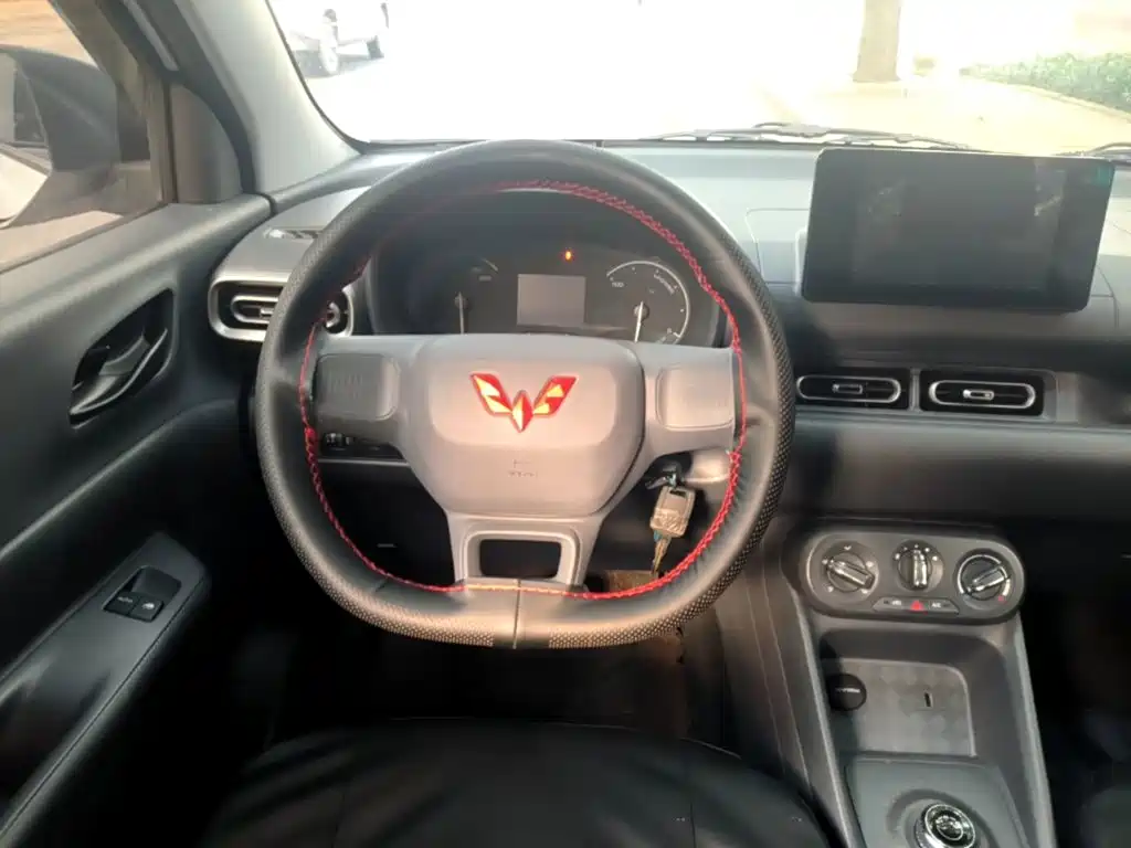 Wuling Hongguang EV — миниатюра 11