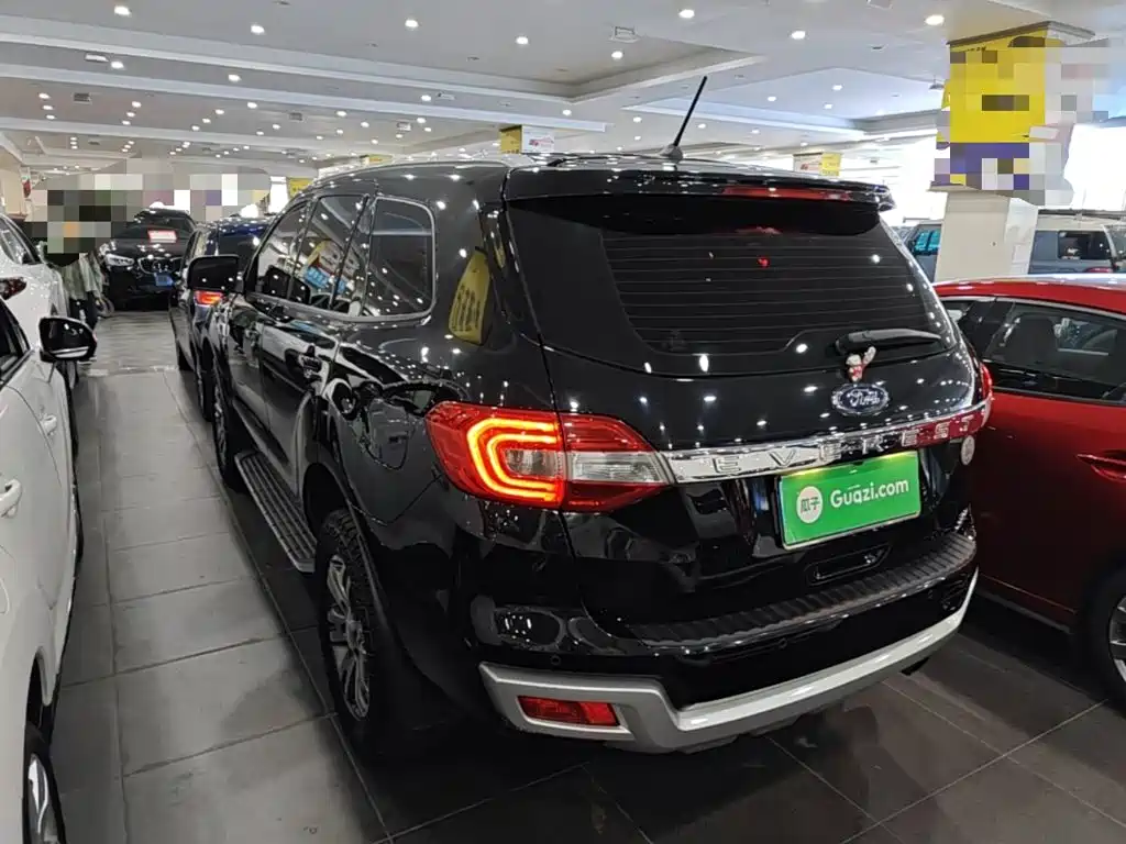 Ford Everest — миниатюра 5