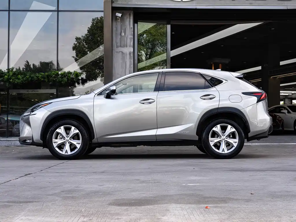 Lexus NX — миниатюра 4