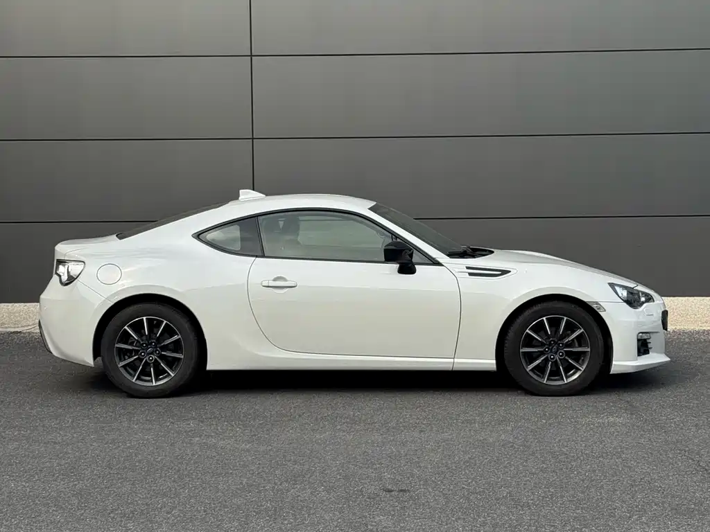 Subaru BRZ — миниатюра 4