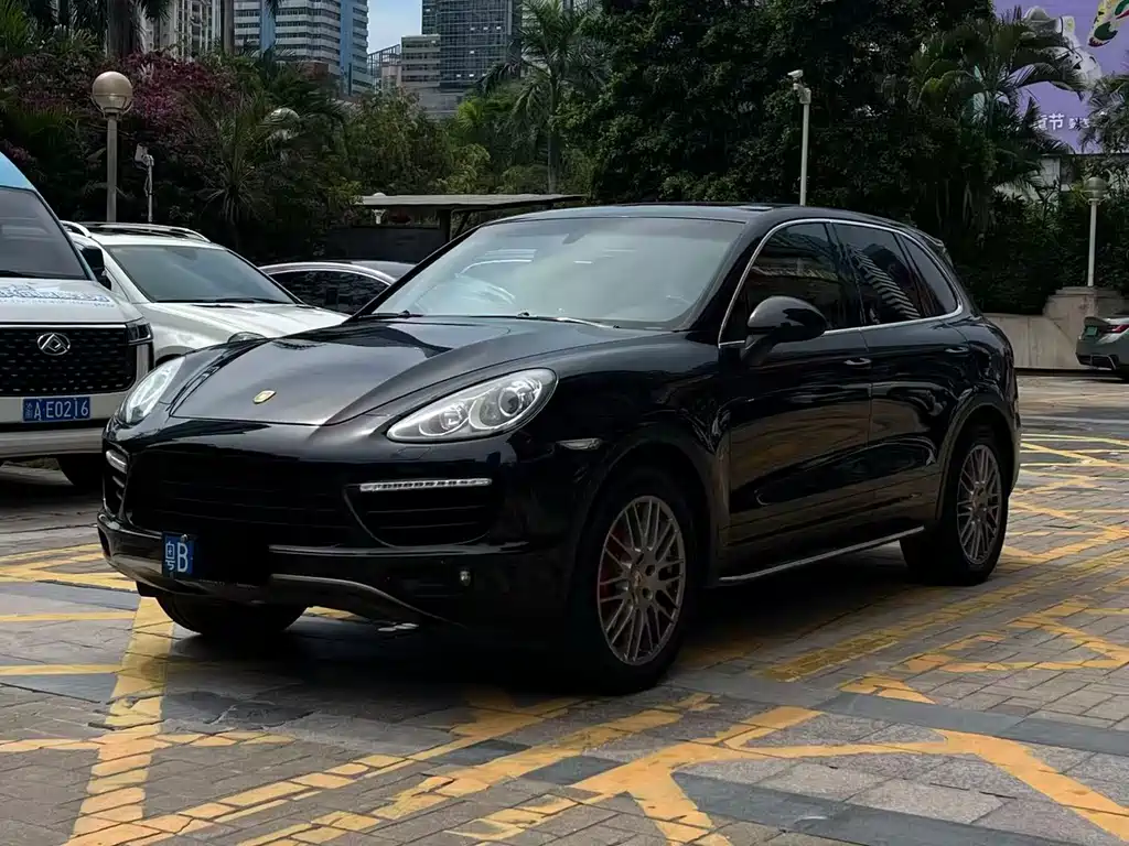 Porsche Cayenne 2011