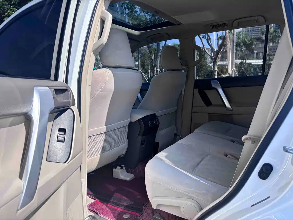 Toyota Land Cruiser Prado 2018 2.7L