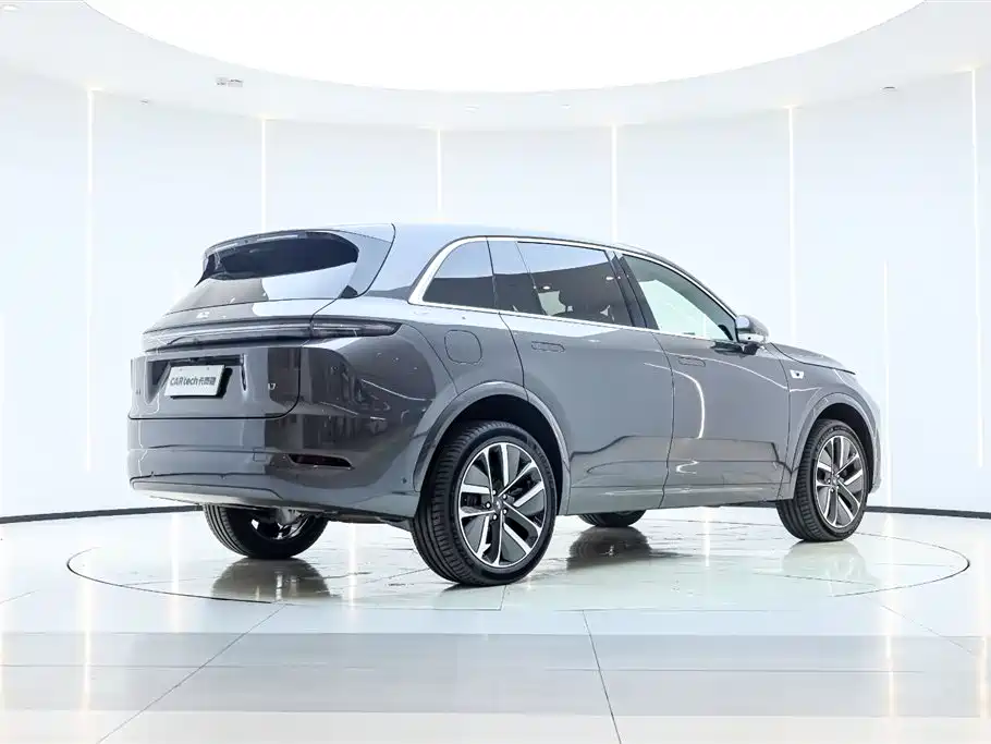 Li Auto IDEAL L8