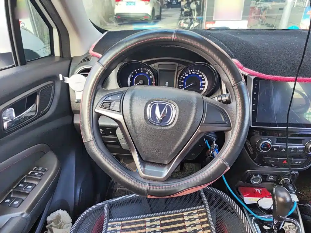 Changan CS15 — миниатюра 11