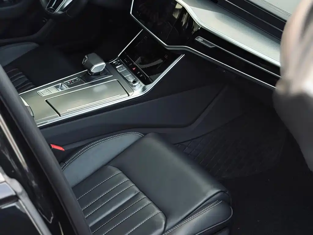 Audi A6L 2024 45 TFSI