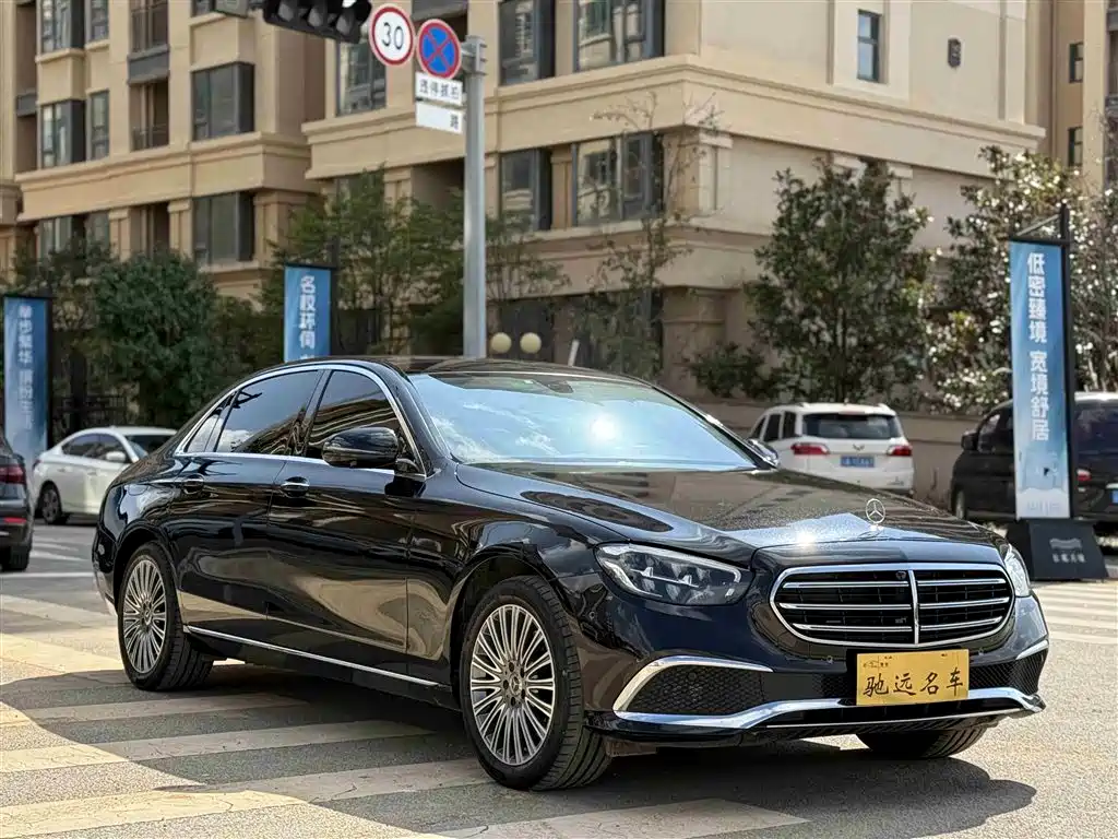 MERCEDES-BENZ E CLASS