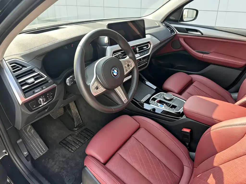 BMW iX3
