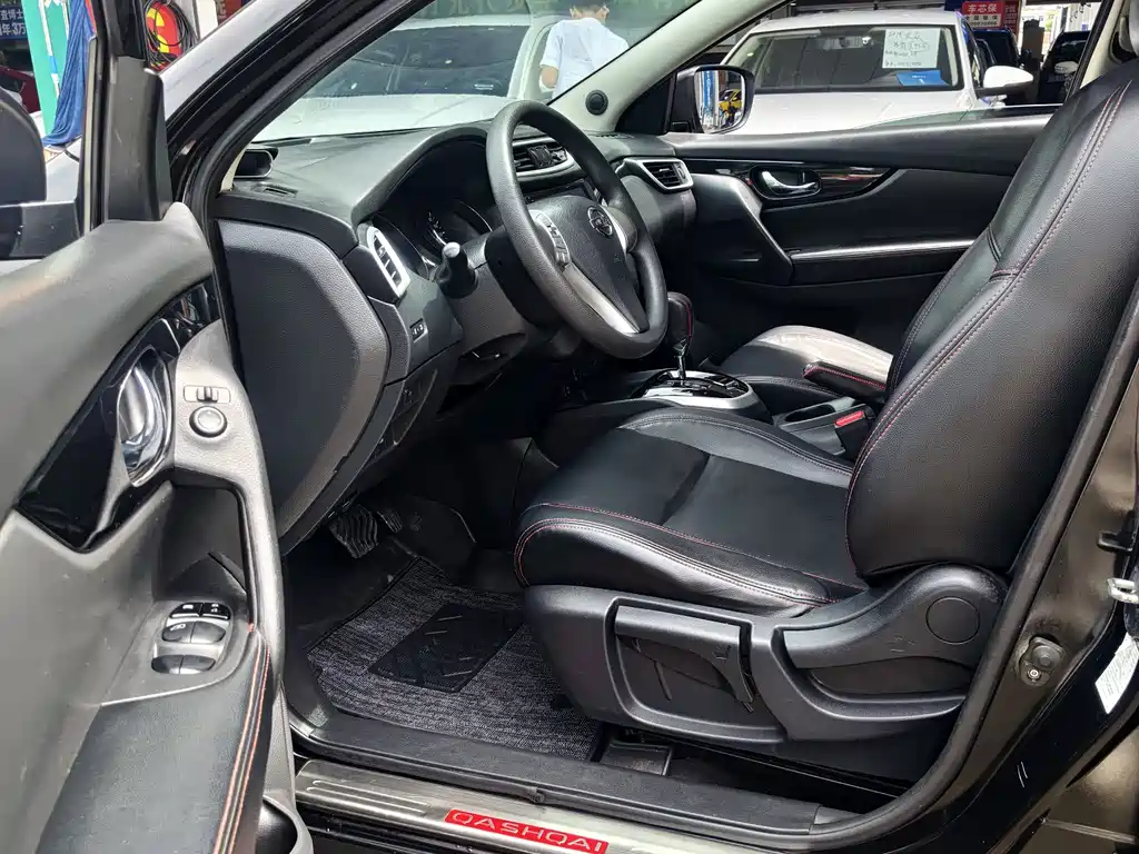 Nissan Qashqai — миниатюра 7