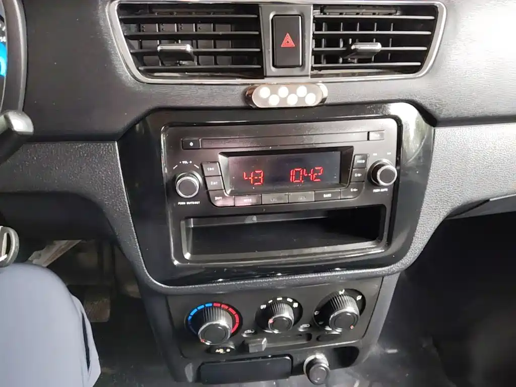DFSK D52 — миниатюра 13
