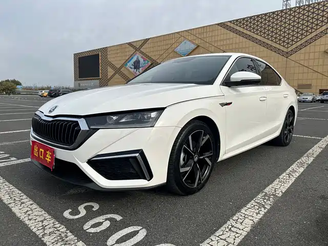 SKODA OCTAVIA 2022