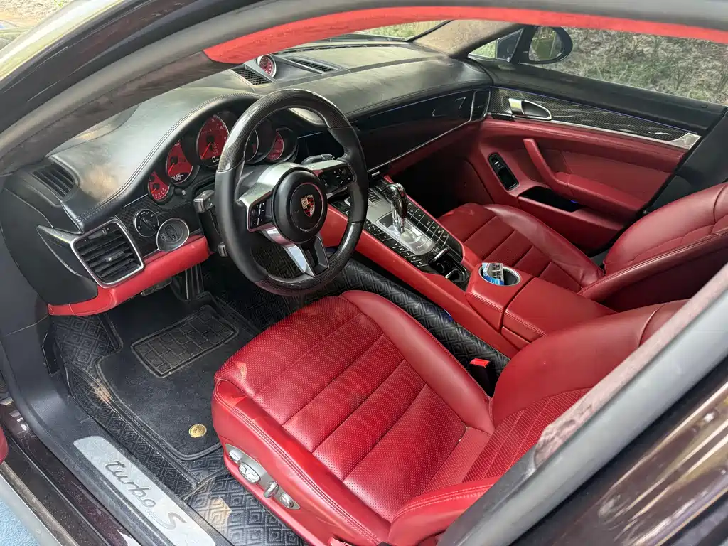Porsche Panamera 2010 Panamera 4S 4.8L