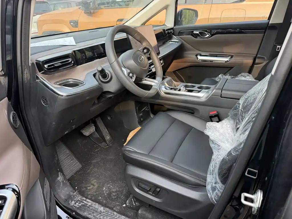 GAC Motor Trumpchi E8 PHEV — миниатюра 9