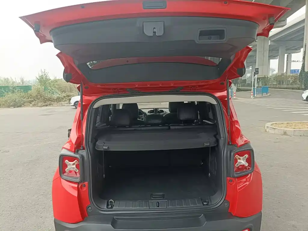 Jeep Renegade — миниатюра 19
