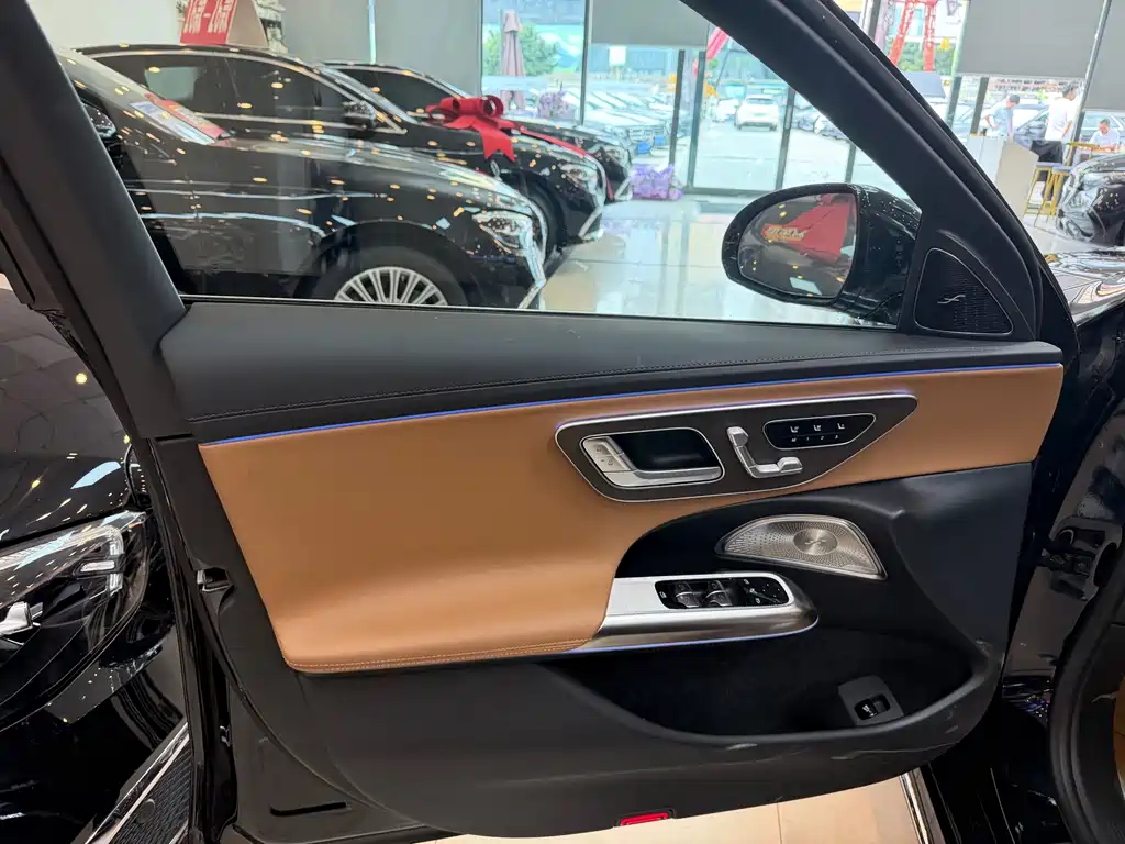Mercedes-Benz E-Class E 2026 E 300 L Luxury