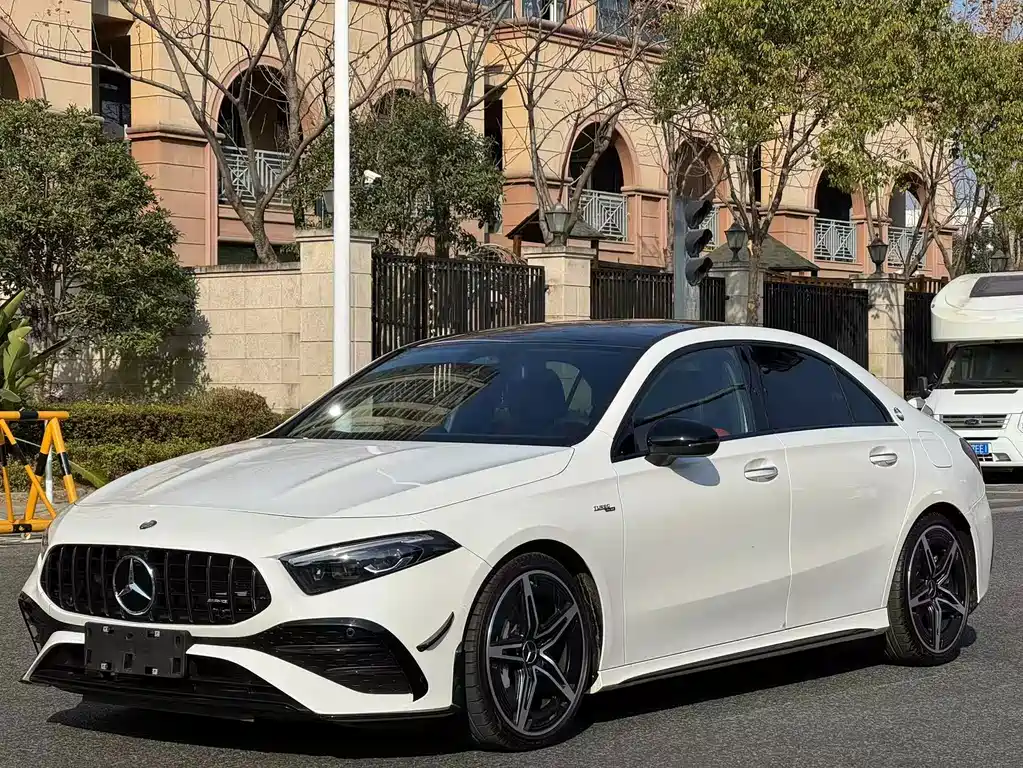 Mercedes-Benz A-Class AMG 2025