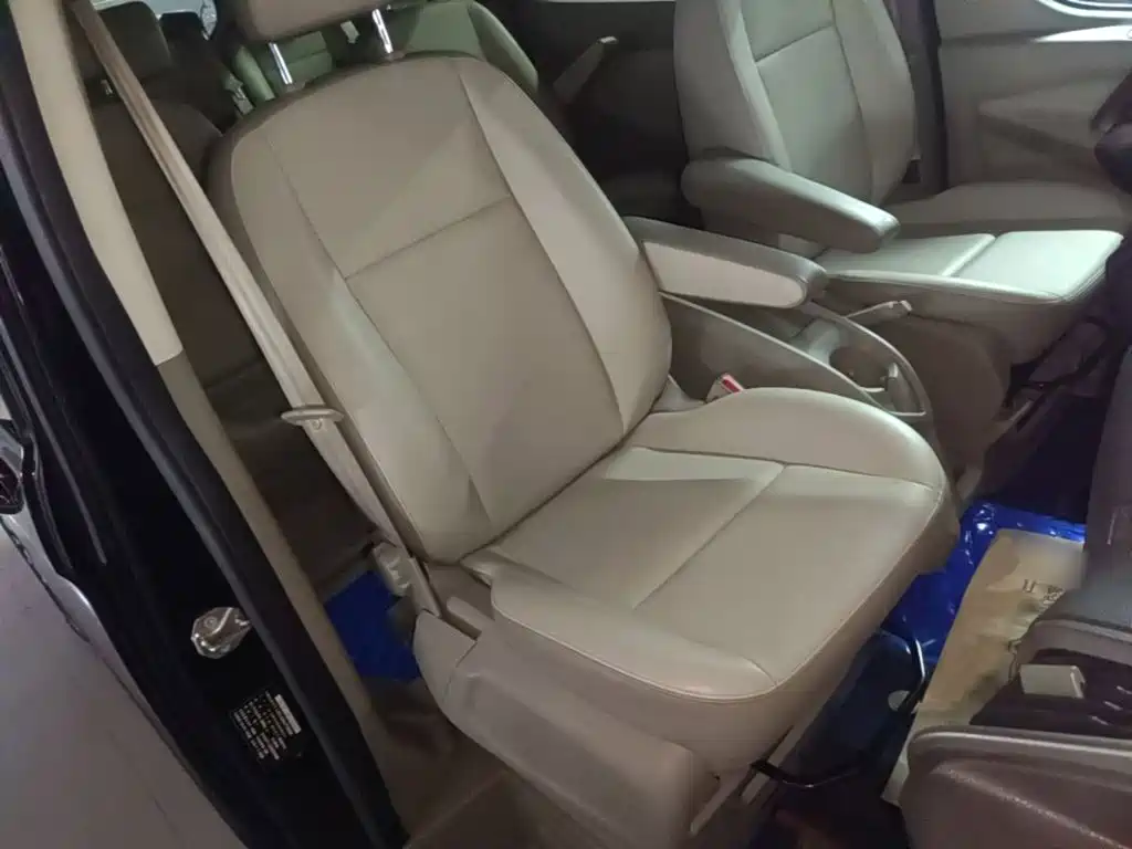 Ford Tourneo — миниатюра 25