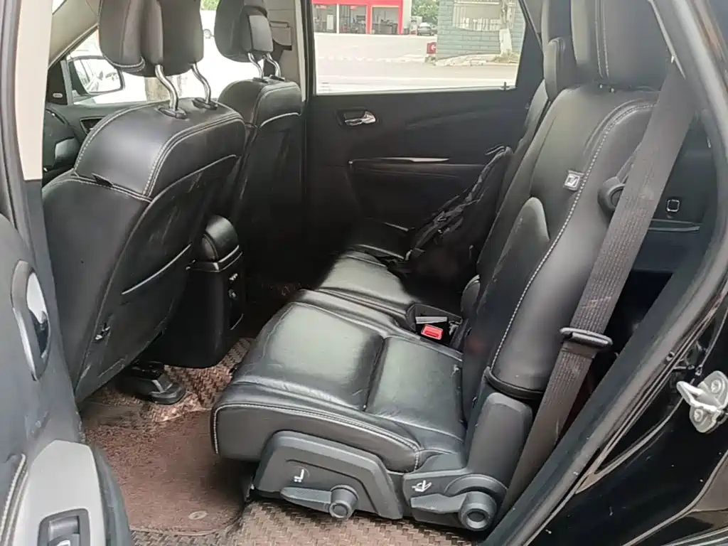 Dodge Journey — миниатюра 17