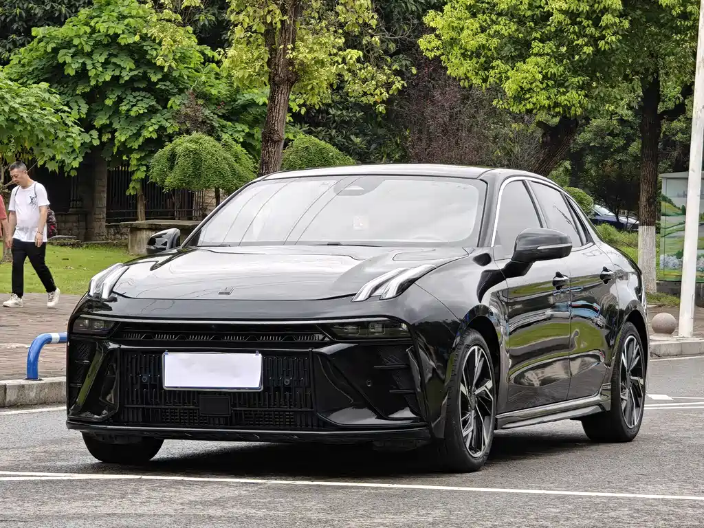 2022 Lynk & Co 03 - zdjęcie 1 z 16