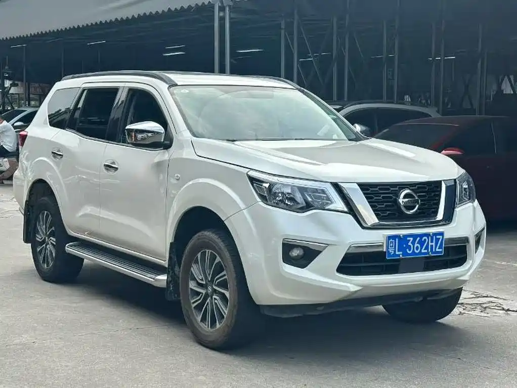 Nissan Terra — миниатюра 3