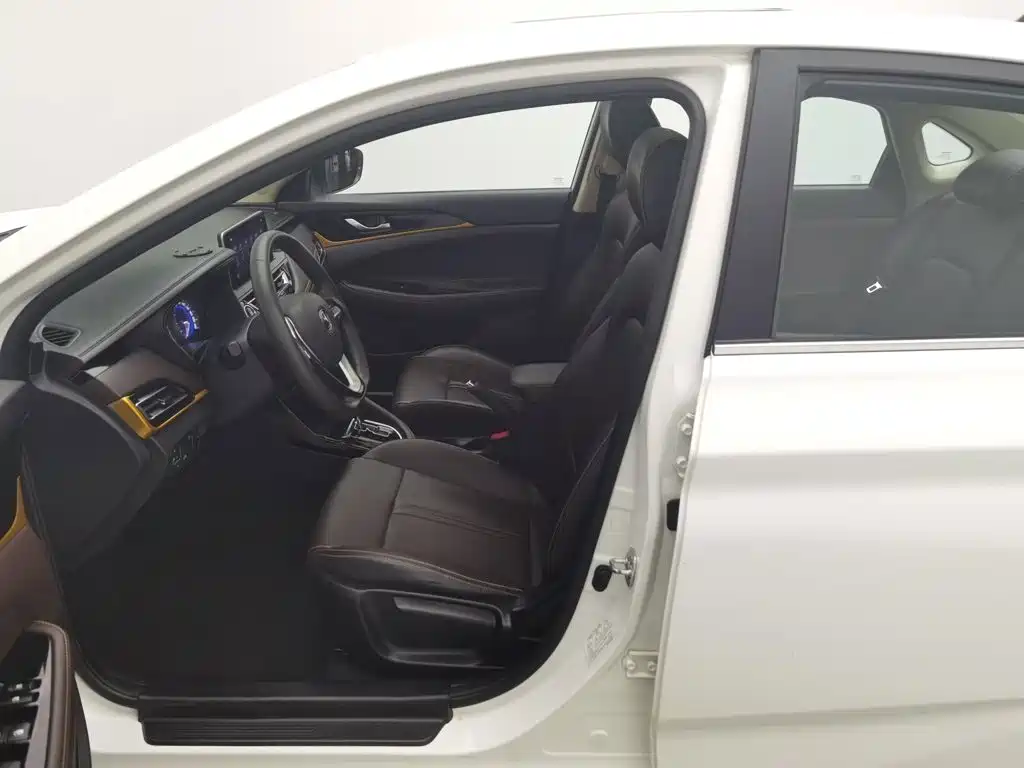 Changan Eado DT — миниатюра 22