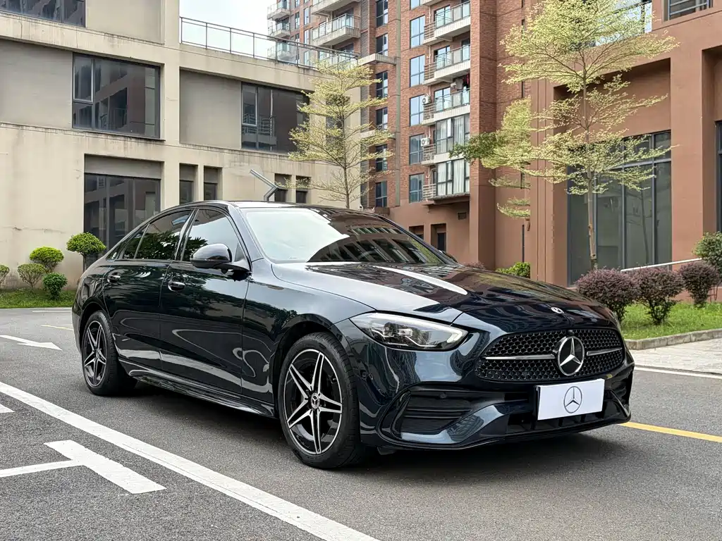 Mercedes-Benz C-Class — миниатюра 8