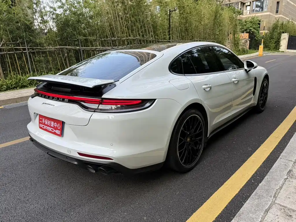 Porsche Panamera — миниатюра 6