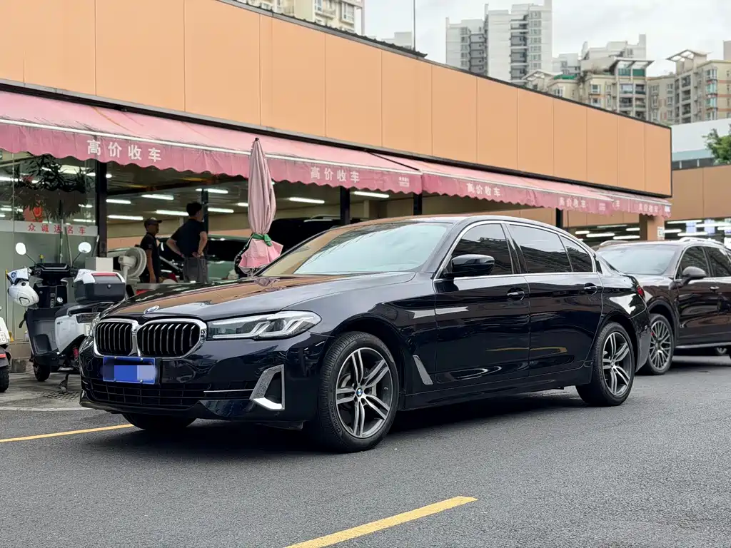 BMW 5 Series 2023