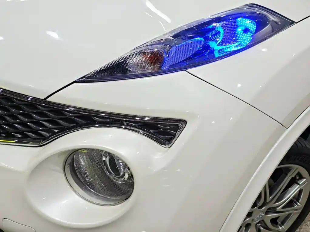 Infiniti ESQ — миниатюра 6