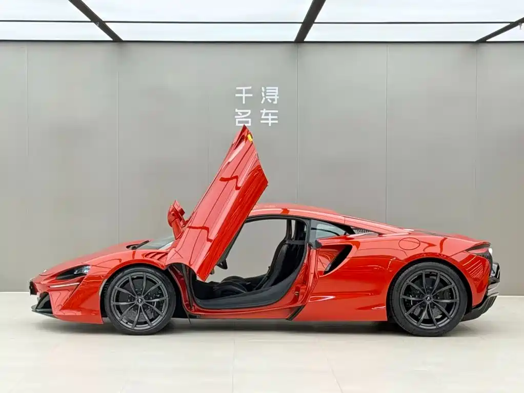 McLaren Artura — миниатюра 3