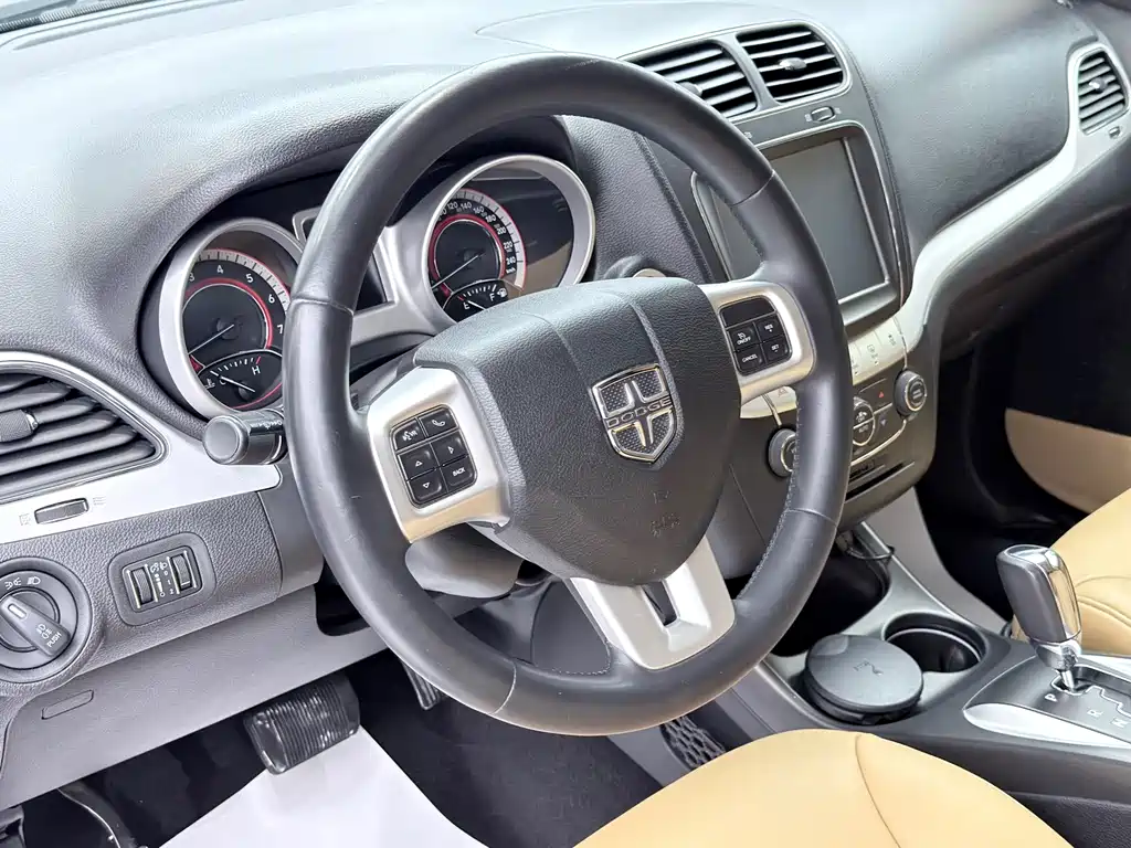 Dodge Journey — миниатюра 10