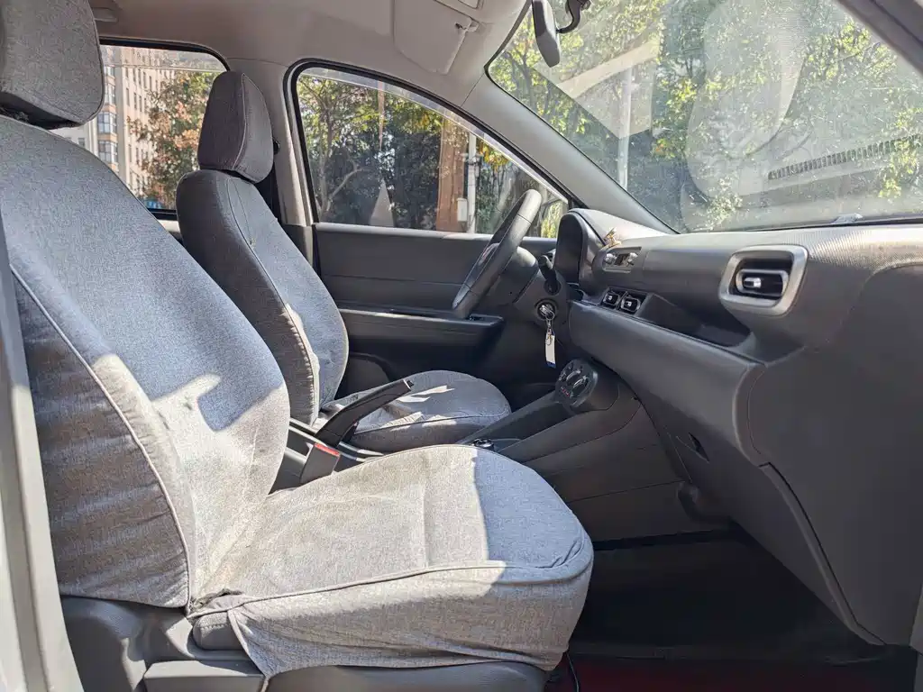 Wuling Hongguang EV — миниатюра 11