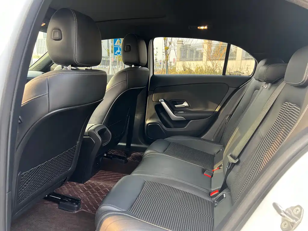 MERCEDES-BENZ A CLASS