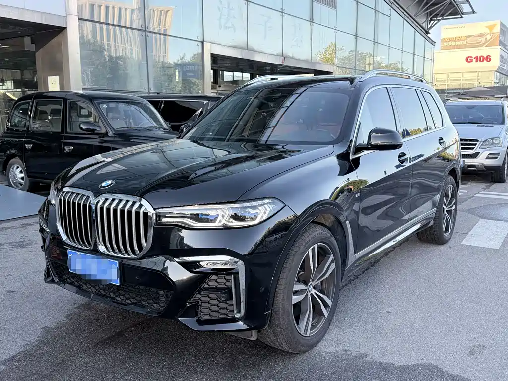 BMW X7 2022