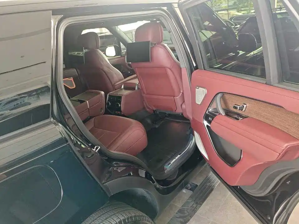 Land Rover Range Rover — миниатюра 4