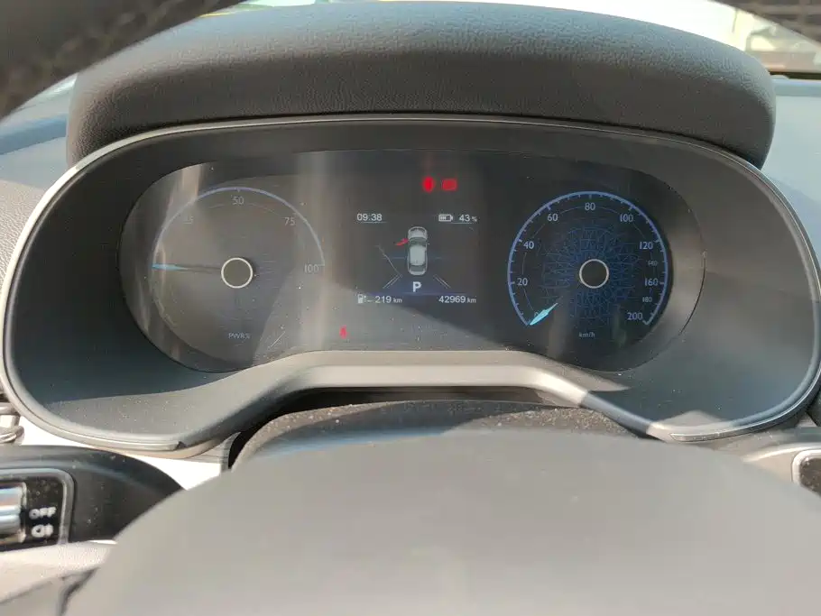 Hongqi Hongqi E-QM5 — миниатюра 14