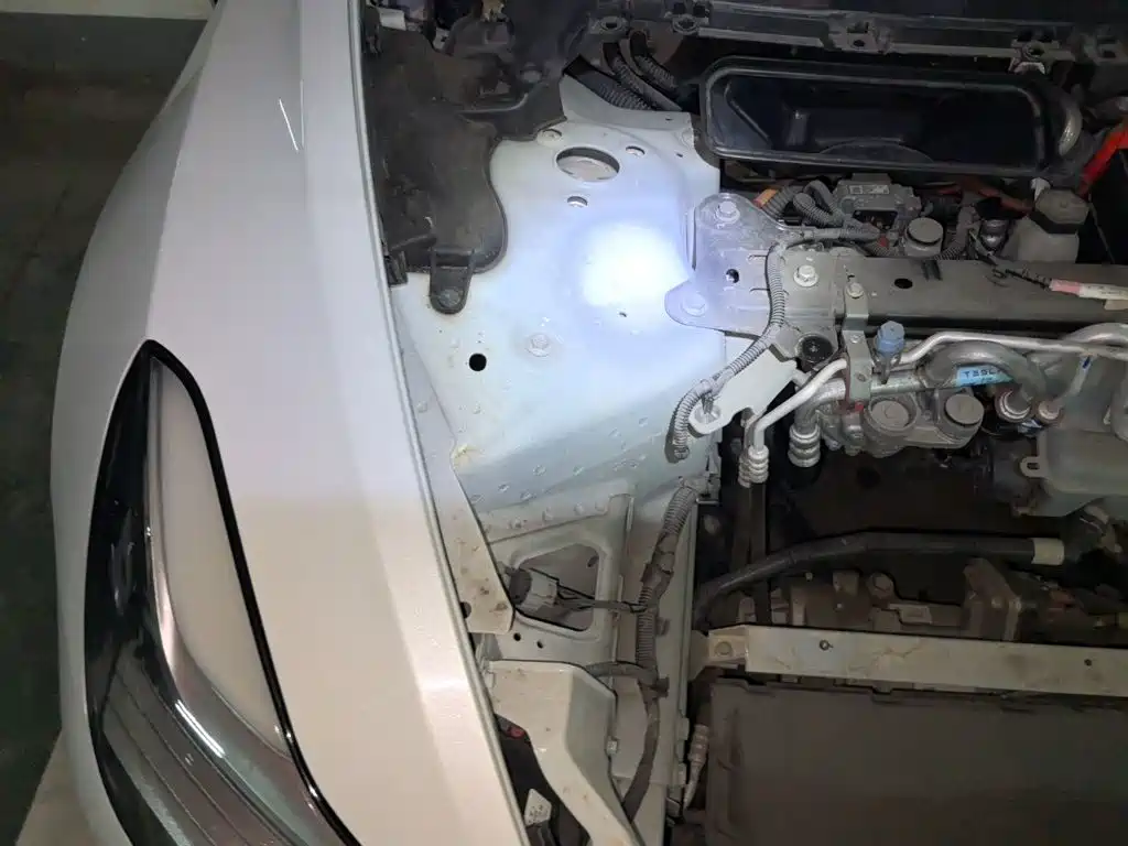 Tesla Model 3 — миниатюра 21