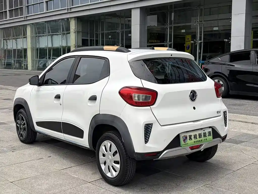 Dongfeng EX1
