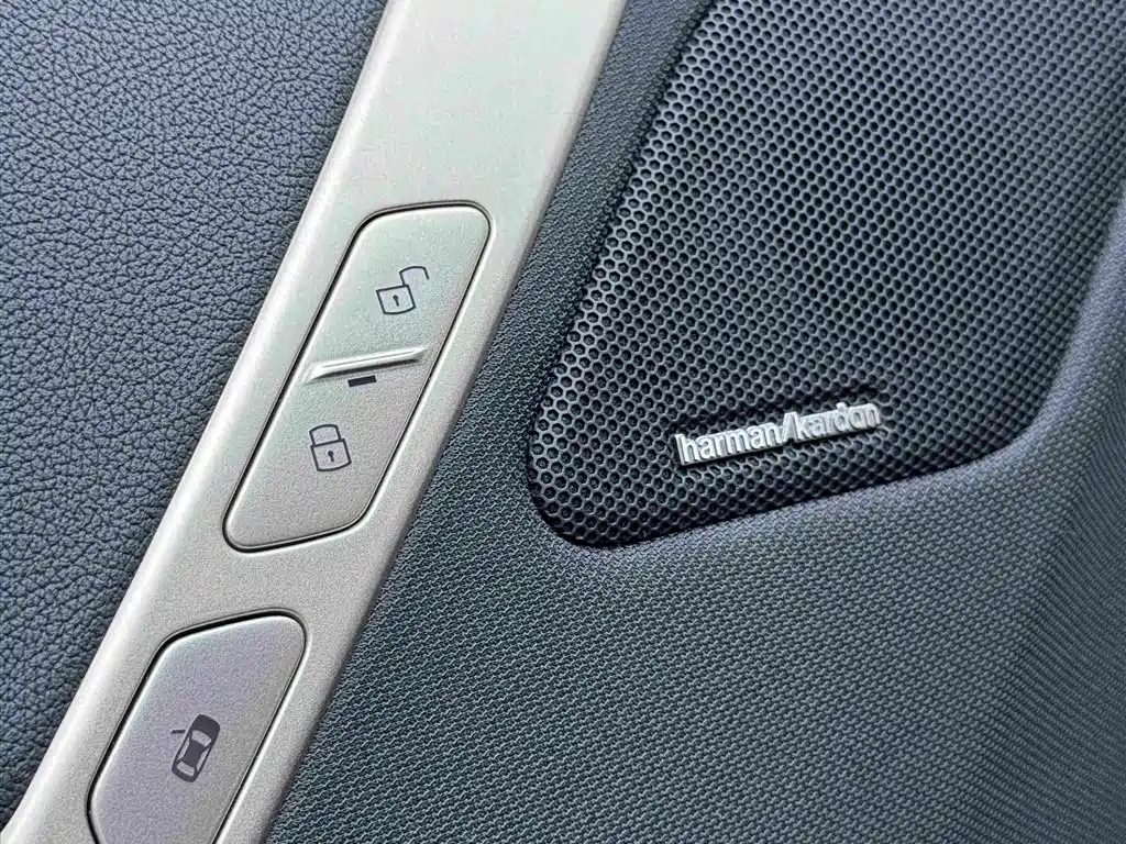 BMW iX — миниатюра 15